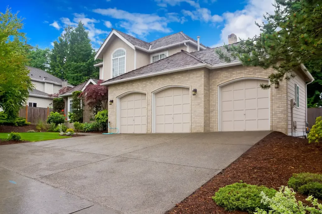 concrete-driveway-contractor-tulsa-01.jpg-2